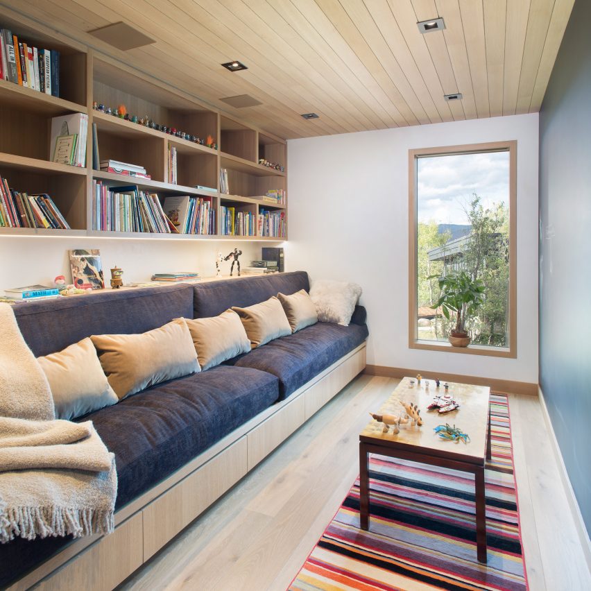 Ridge House by Rowland + Broughton