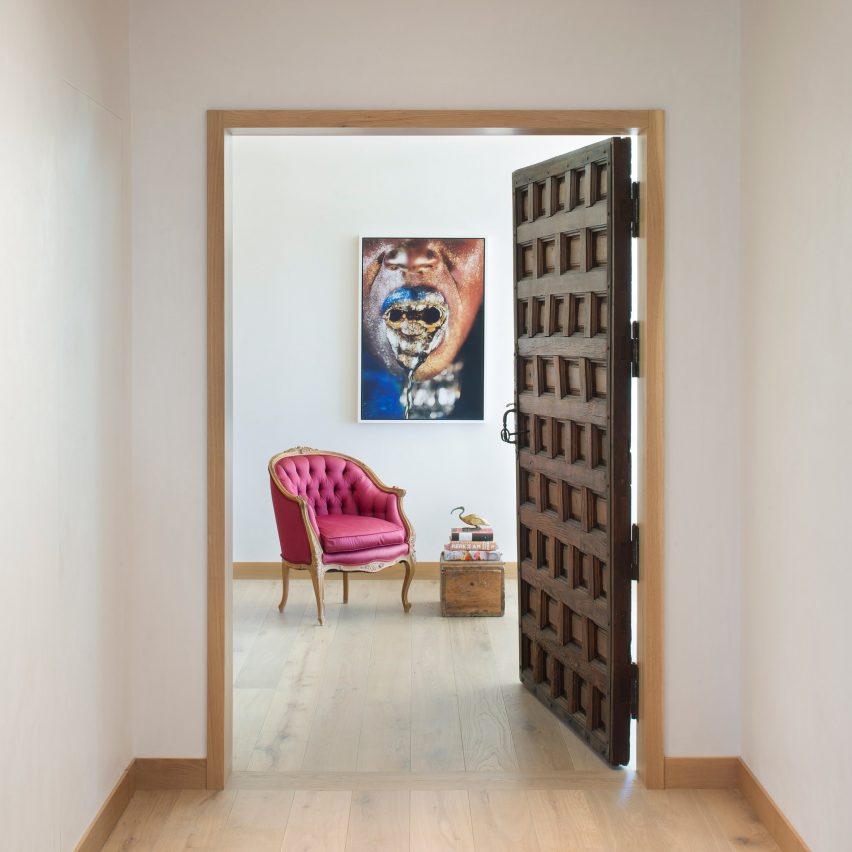 Ridge House by Rowland + Broughton