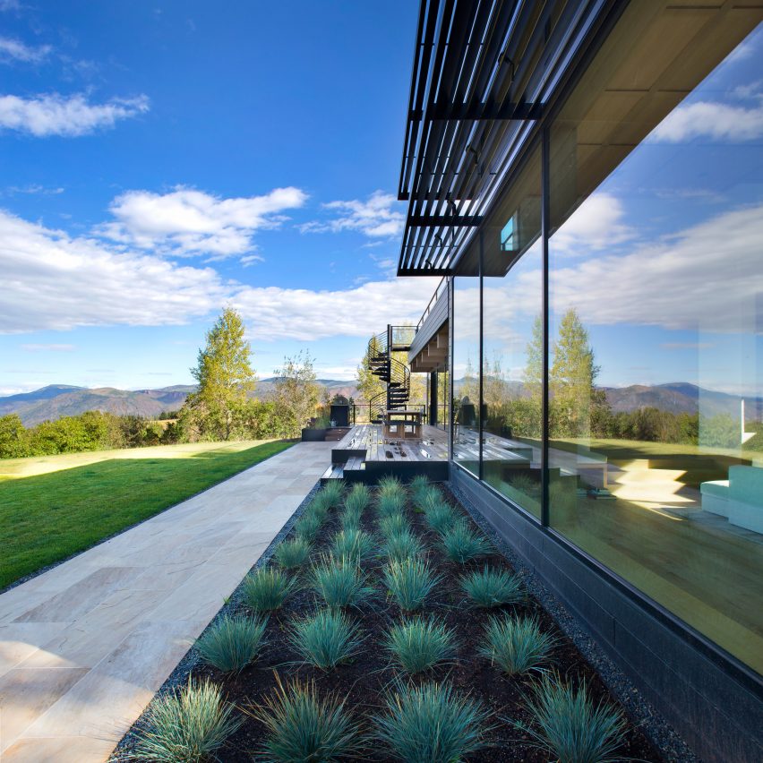 Ridge House by Rowland + Broughton