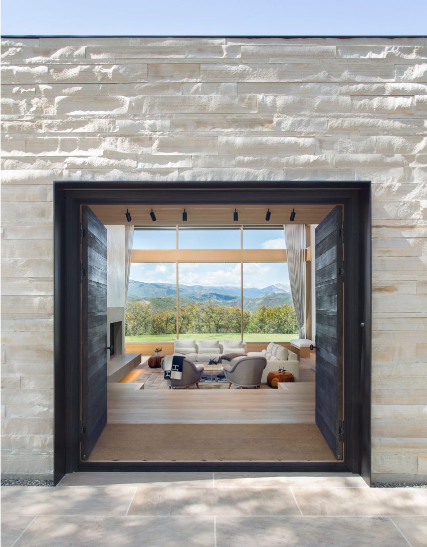 Ridge House by Rowland + Broughton