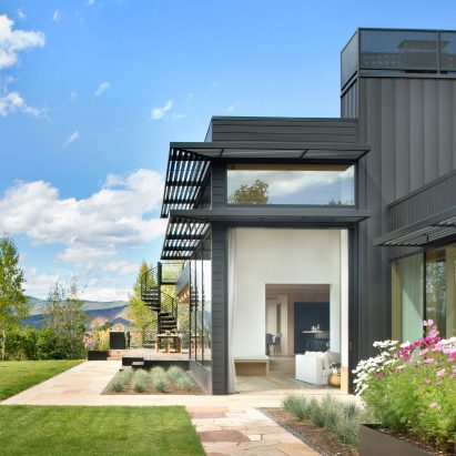 Ridge House by Rowland + Broughton