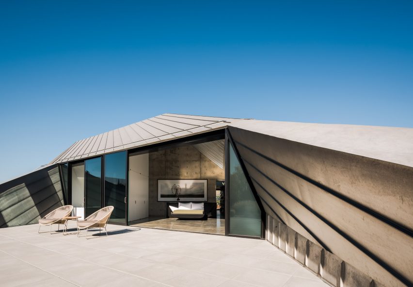 Shapeshifter House by OPA