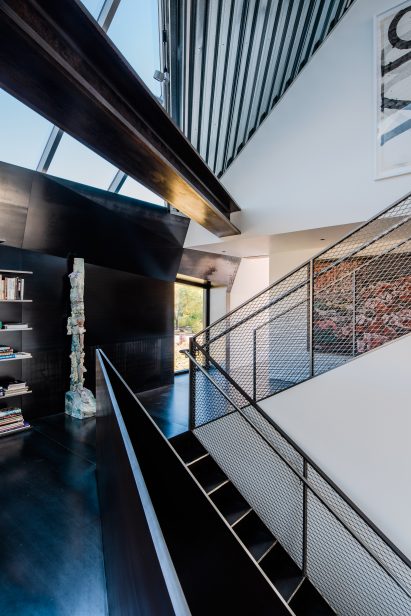 Shapeshifter House by OPA