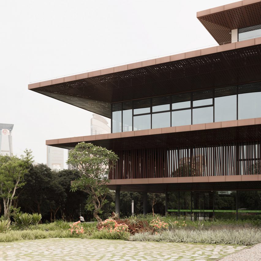 Xiangmi Science Library by MLA+