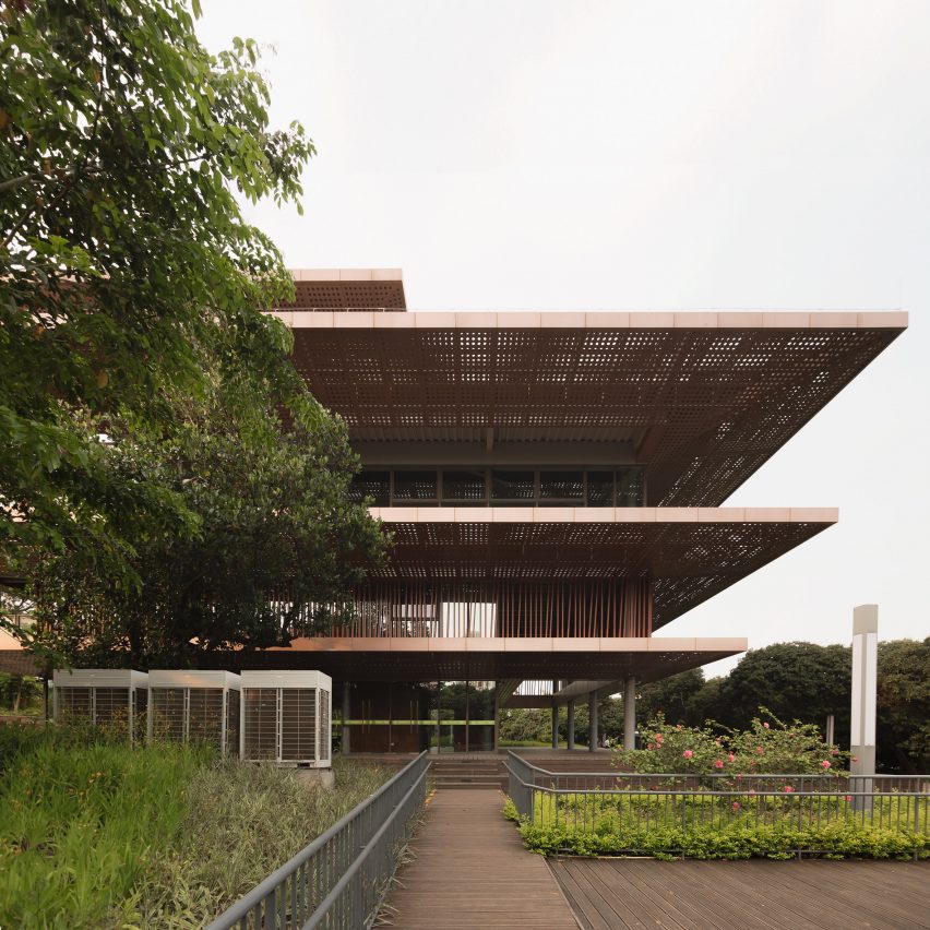 Xiangmi Science Library by MLA+