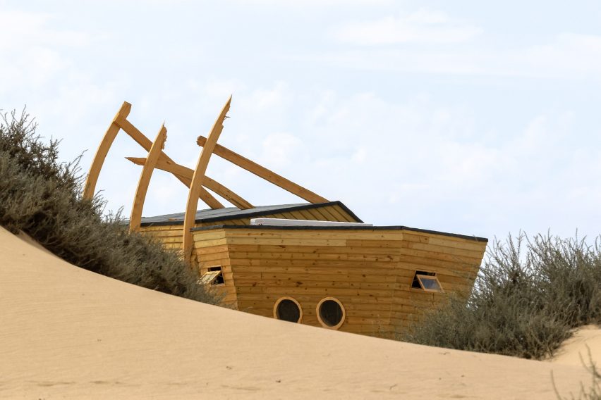Shipwreck Lodge by Nina Maritx Architects