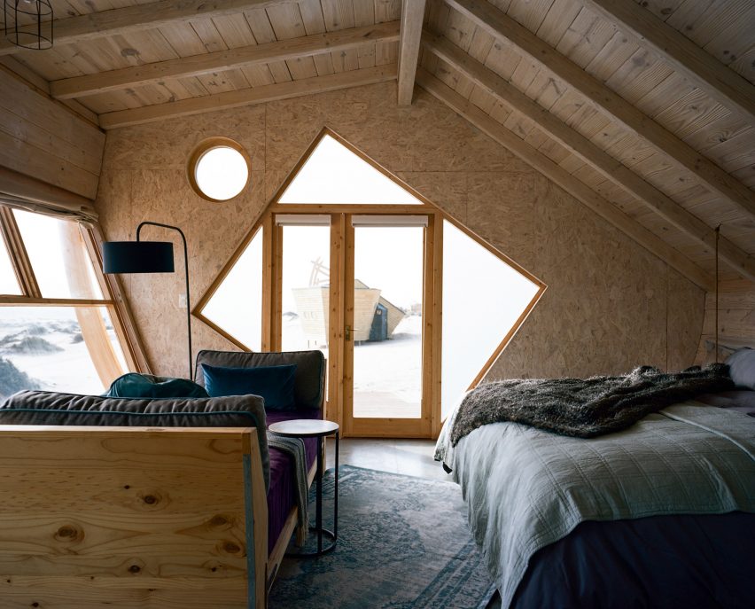 Shipwreck Lodge by Nina Maritx Architects