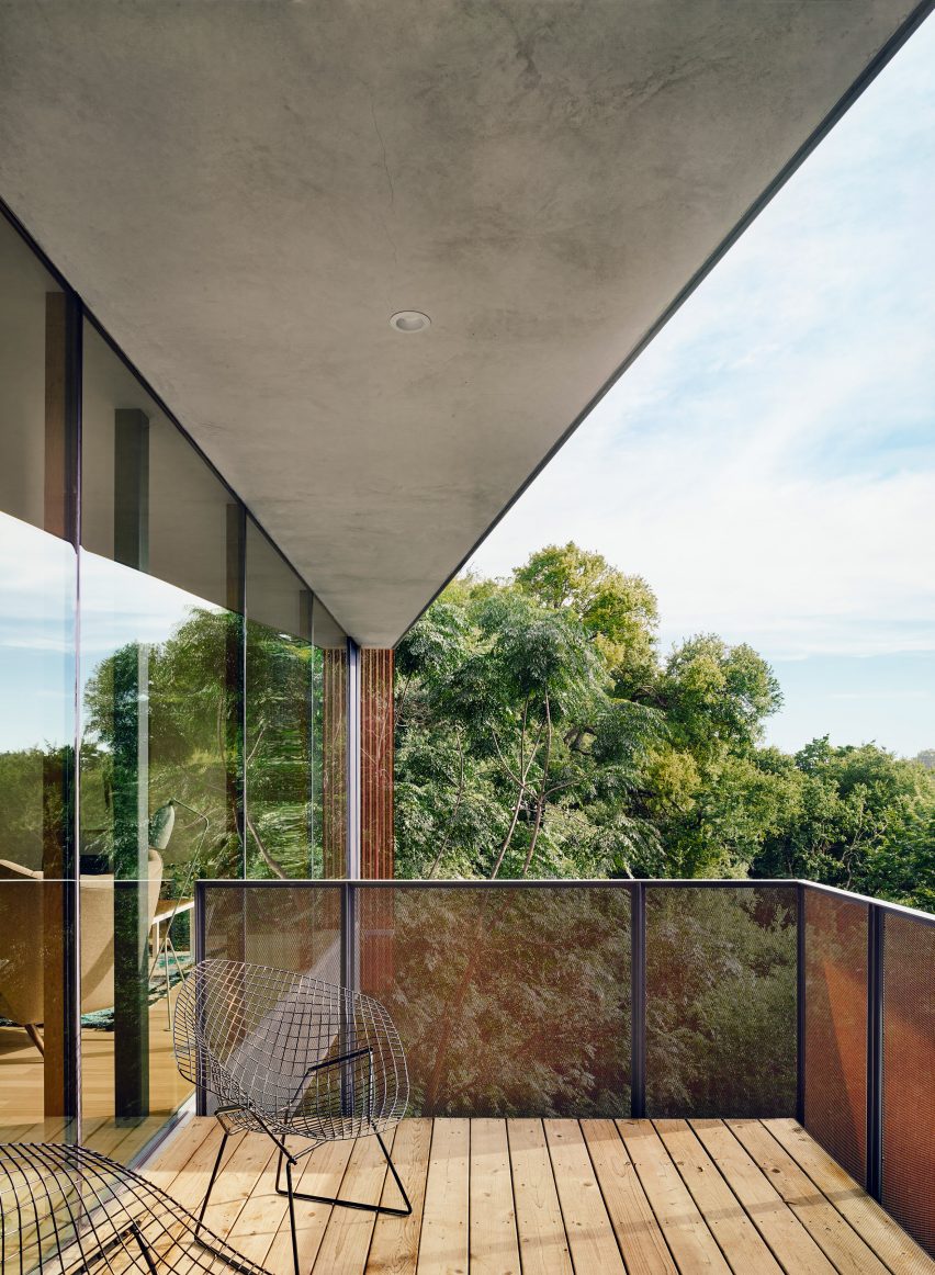 South 5th Residence by Alterstudio