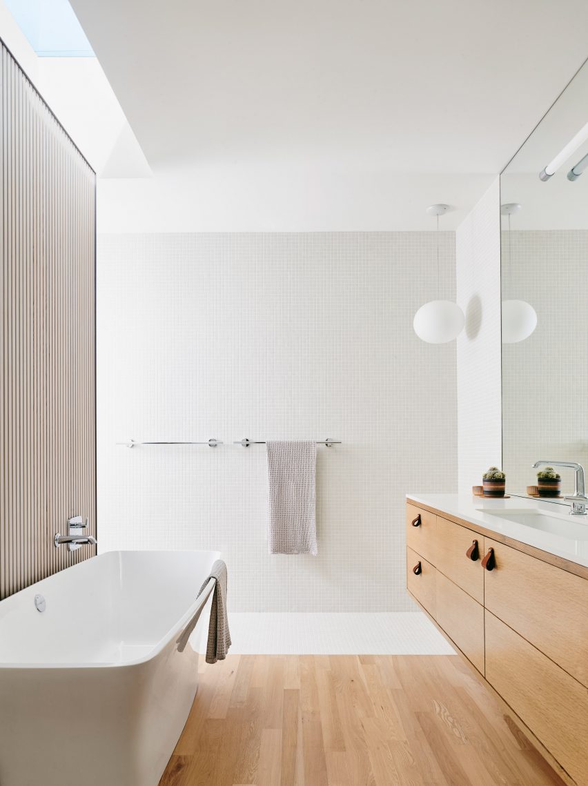 South 5th Residence by Alterstudio