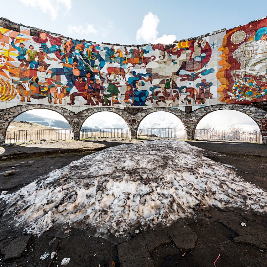Soviet architecture in Georgia by Roberto Conte and Stephano Perego
