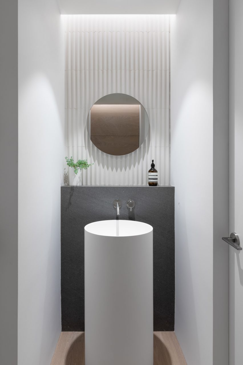 Saint George House by Falken Reynolds