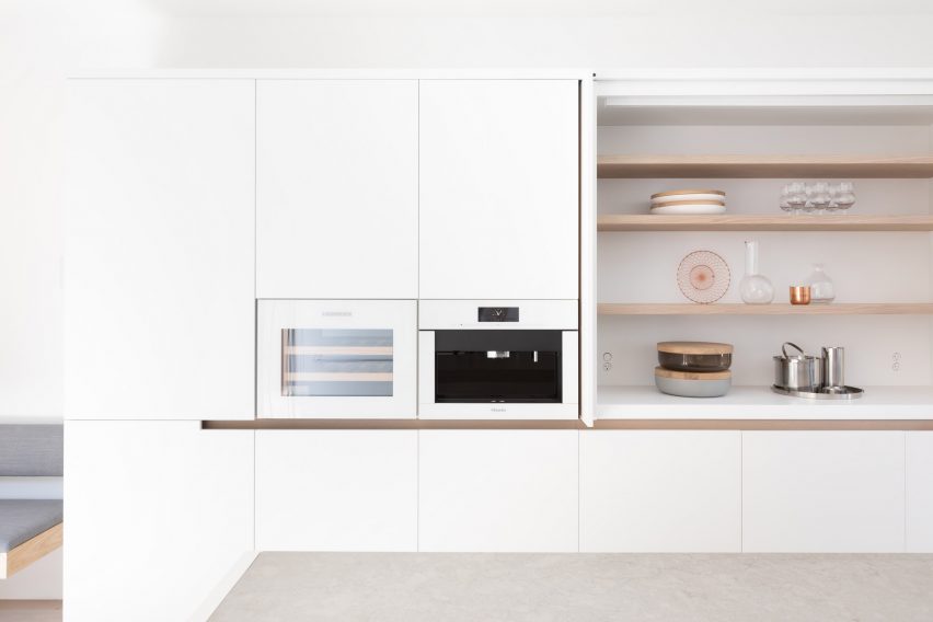 Saint George House by Falken Reynolds