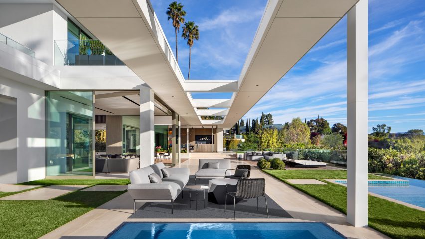 Stradella house by SAOTA