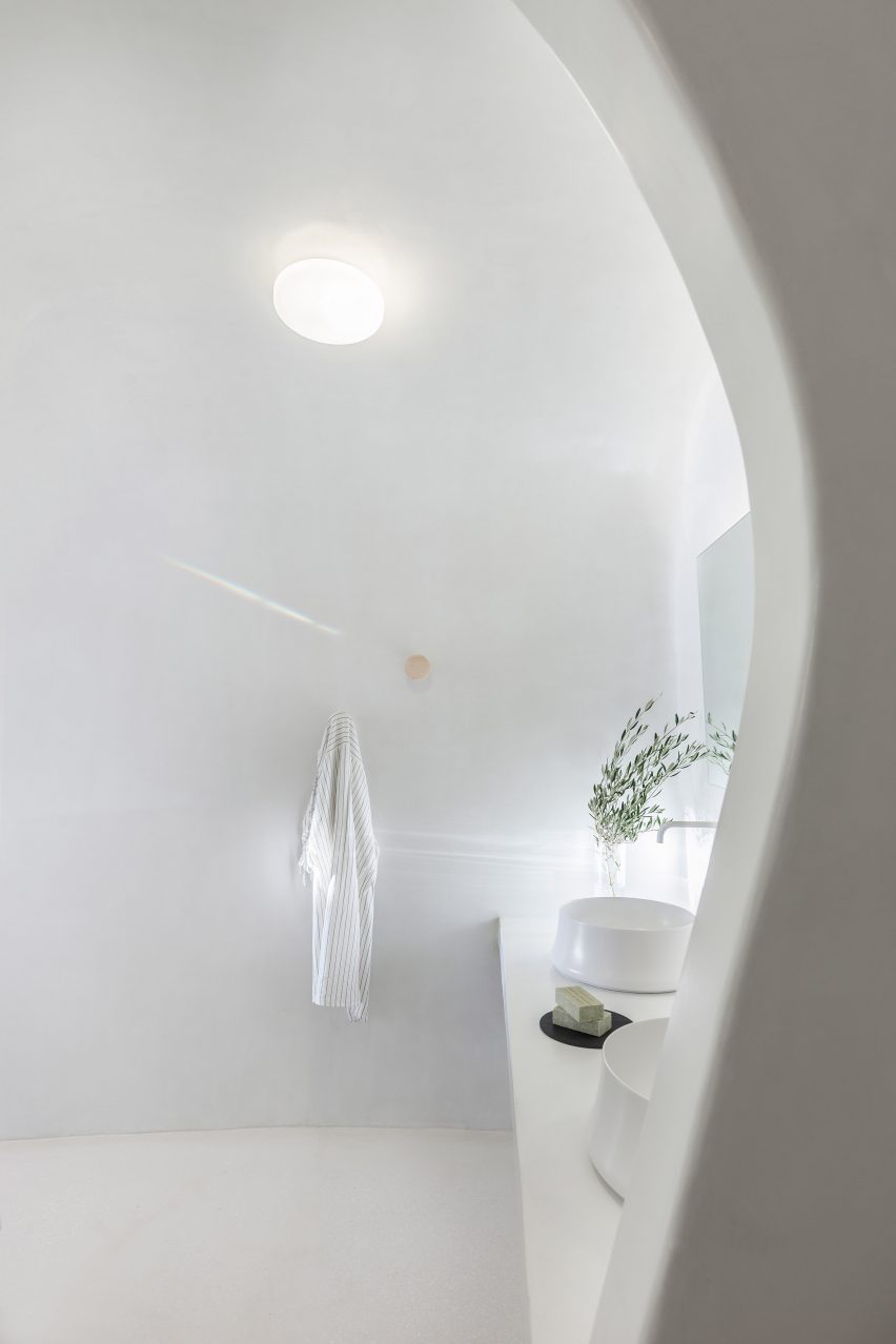 Santorini holiday home by Kapsimalis Architects
