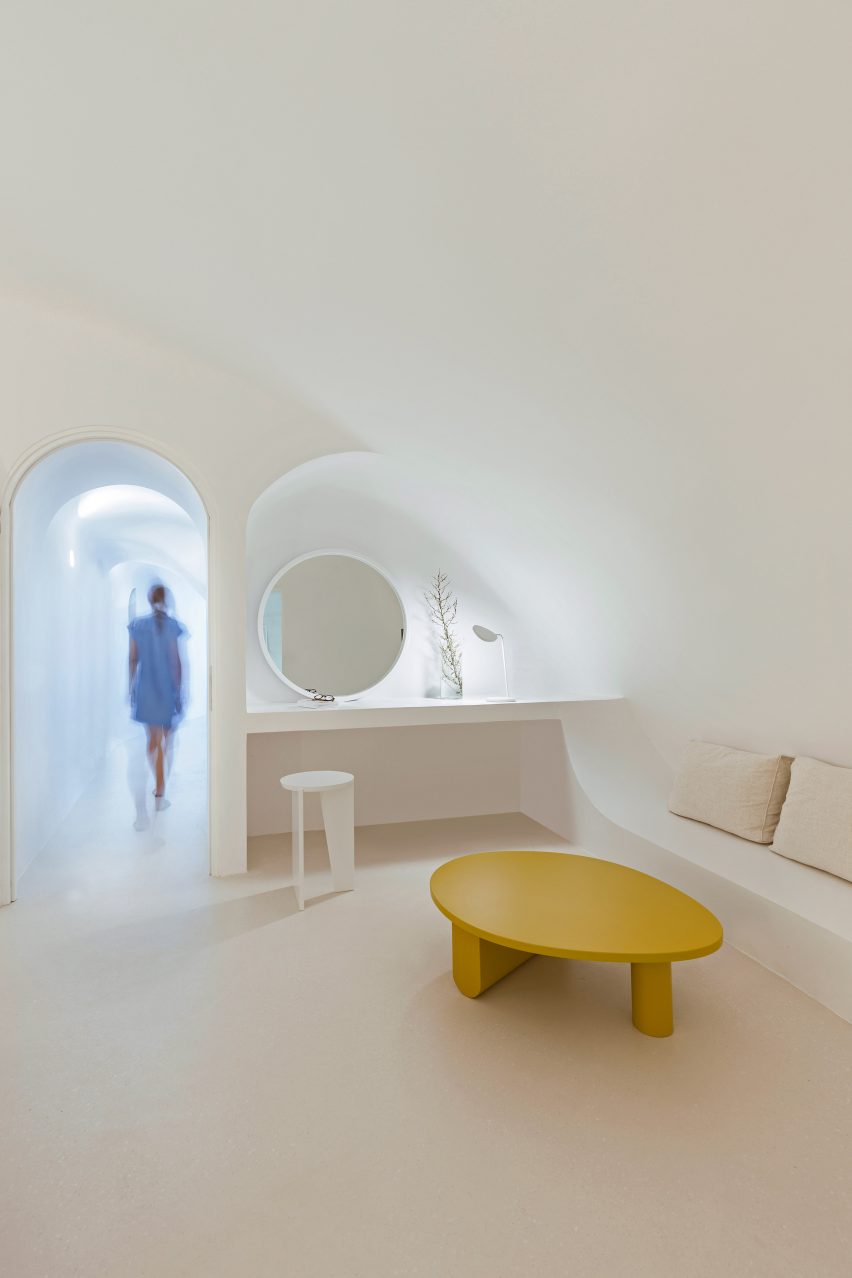 Santorini holiday home by Kapsimalis Architects