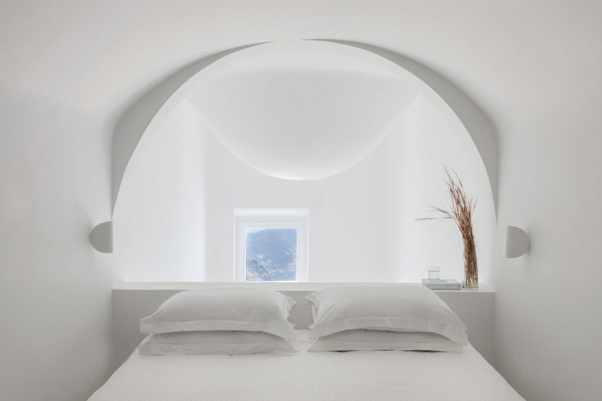 Santorini holiday home by Kapsimalis Architects