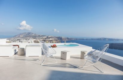 Santorini holiday home by Kapsimalis Architects