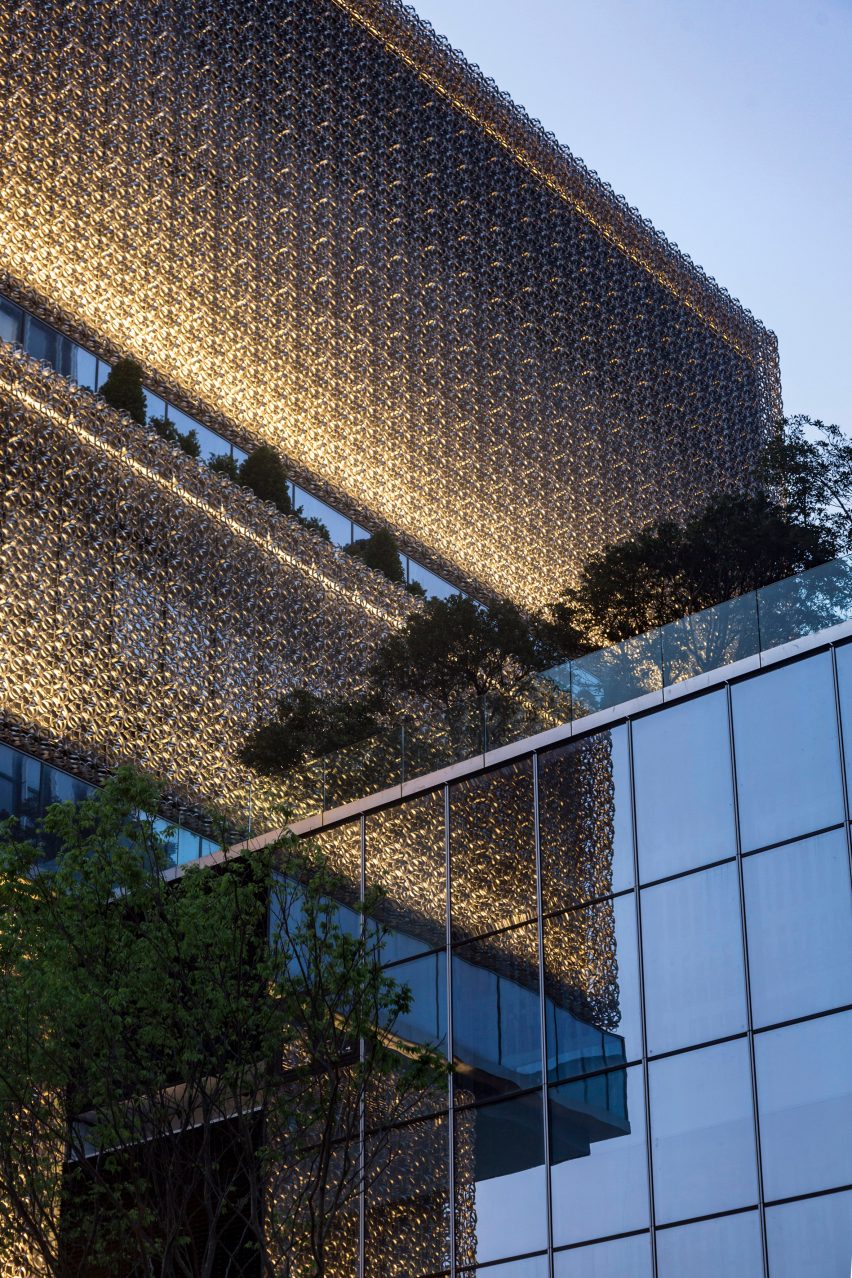 Taipei Nanshin Plaza by Mitsubishi Jisho Sekkei