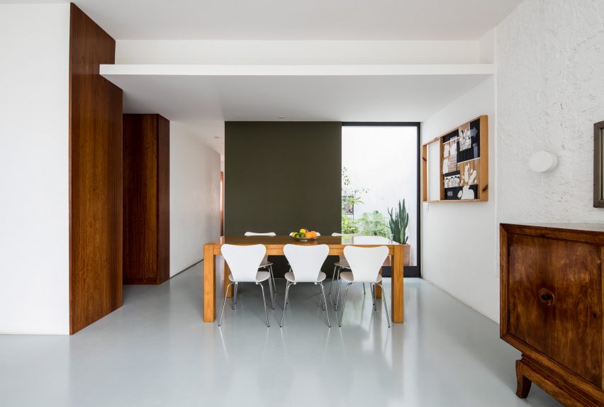 Tucumã Apartment by Cupertino Arquitetura