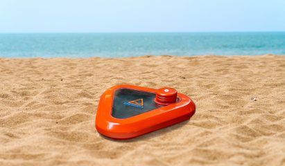 Pop-up seawater purifier designed for emergencies uses light to remove salt