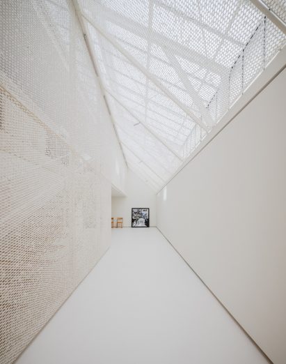 Antoni Clavé Archives by Kengo Kuma