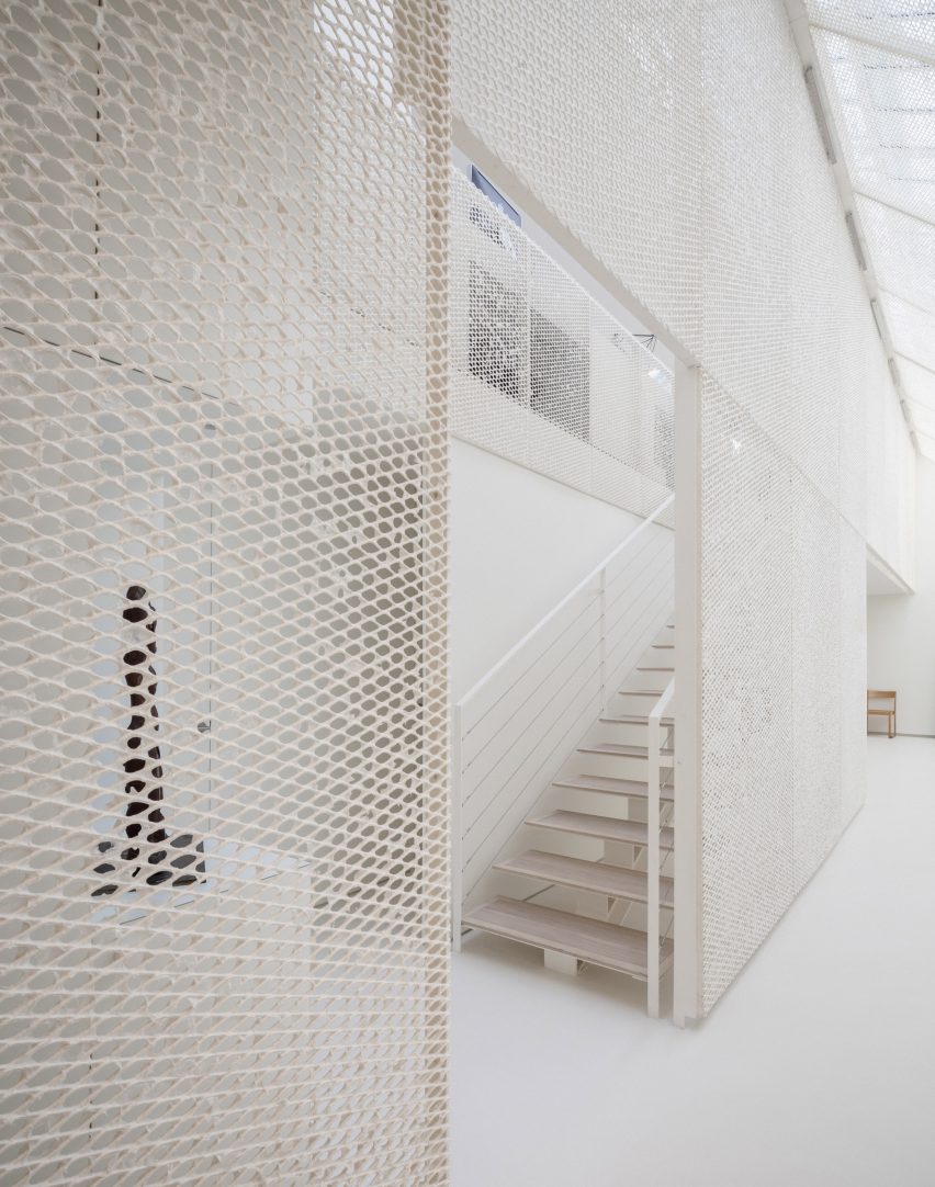 Antoni Clavé Archives by Kengo Kuma