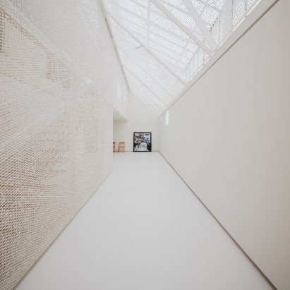 Antoni Clavé Archives by Kengo Kuma