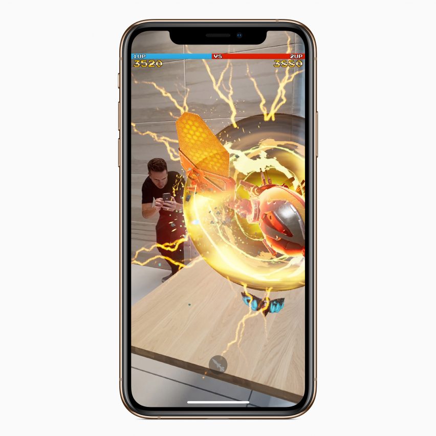 Apple iPhone Xs and Xs Max