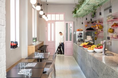 Bana by Amit Studio
