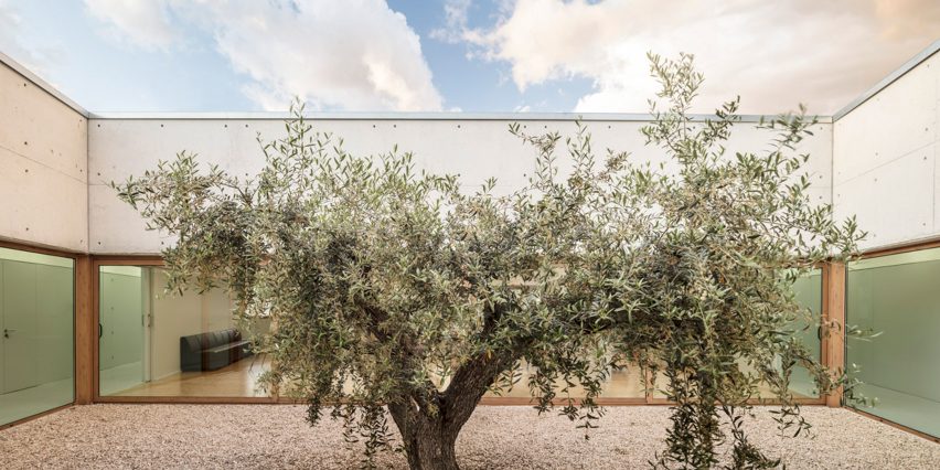 Blancafort care home by Guillem Carrera Arquitecte