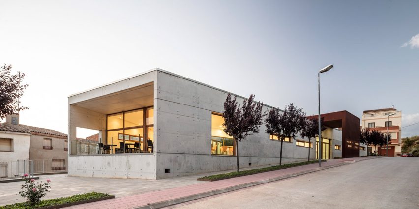 Blancafort care home by Guillem Carrera Arquitecte