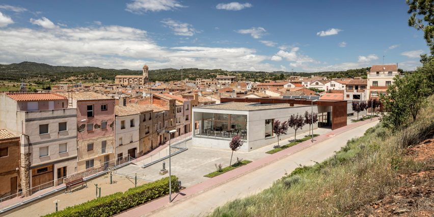 Blancafort care home by Guillem Carrera Arquitecte