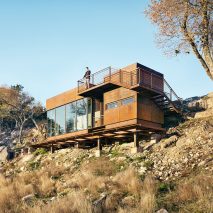 Clear Rock by Lemmo Architecture and Design