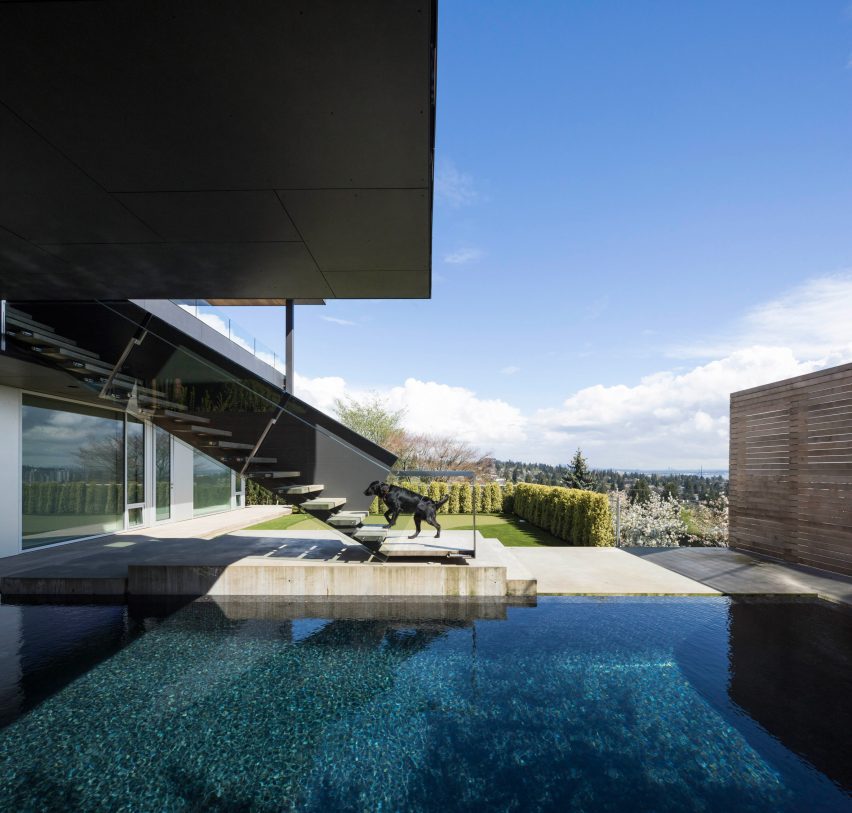 Container House by McLeod Bovell