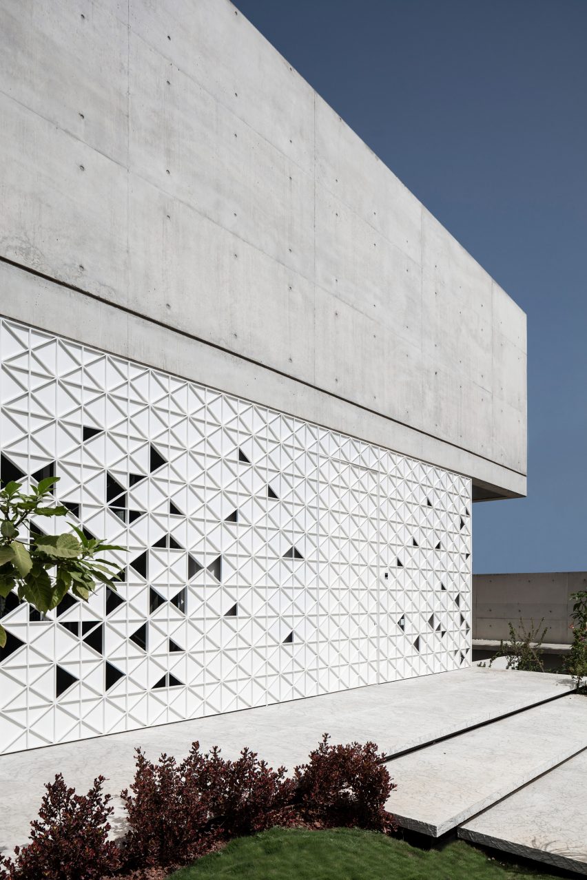 D3 House by Pitsou Kedem