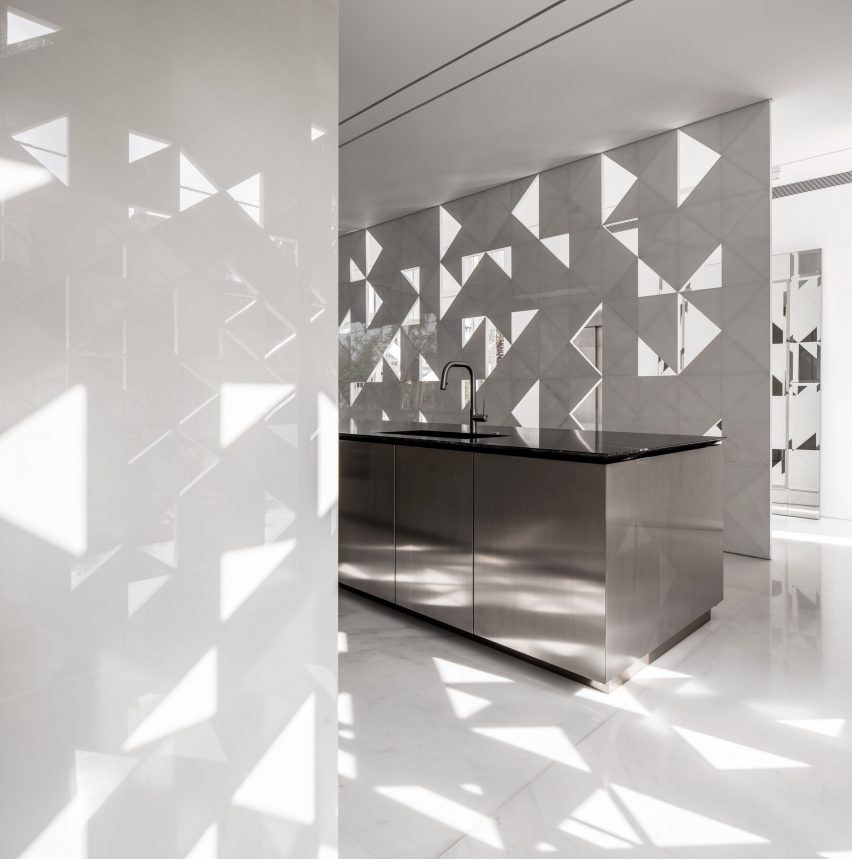 D3 House by Pitsou Kedem