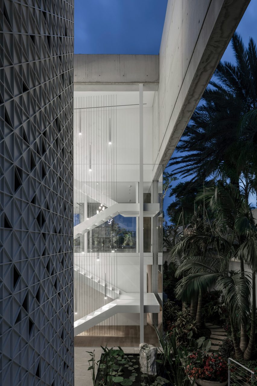 D3 House by Pitsou Kedem