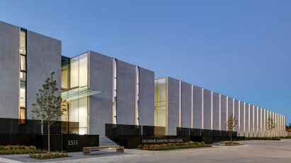 Des Moines Municipal Services Center by Neumann Monson Architects