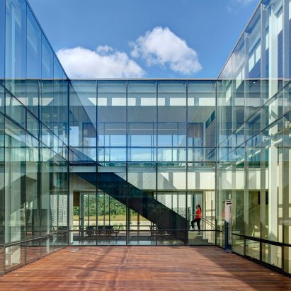 Des Moines Municipal Services Center by Neumann Monson Architects