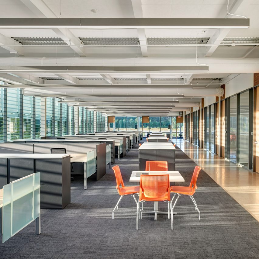 Des Moines Municipal Services Center by Neumann Monson Architects