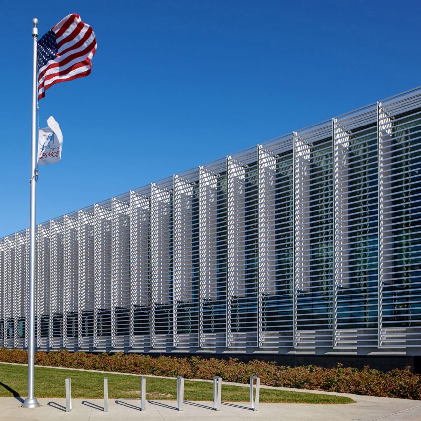 Des Moines Municipal Services Center by Neumann Monson Architects
