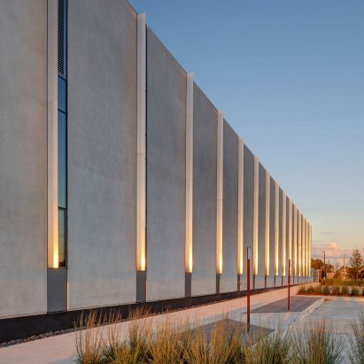 Des Moines Municipal Services Center by Neumann Monson Architects
