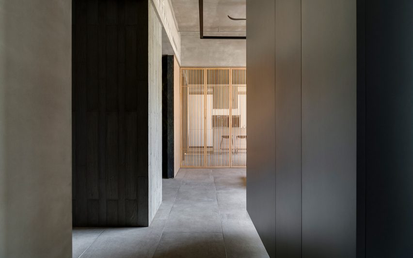 Din-a-ka apartment by Wei Yi International Design Associates