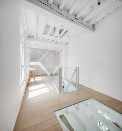 One Room Hotel by DMVA