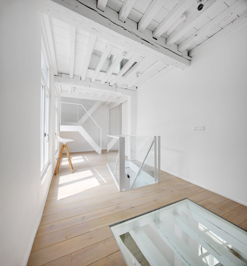 One Room Hotel by DMVA