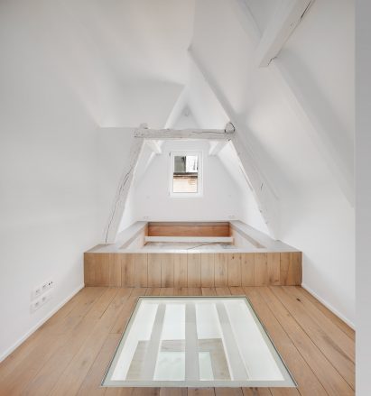One Room Hotel by DMVA