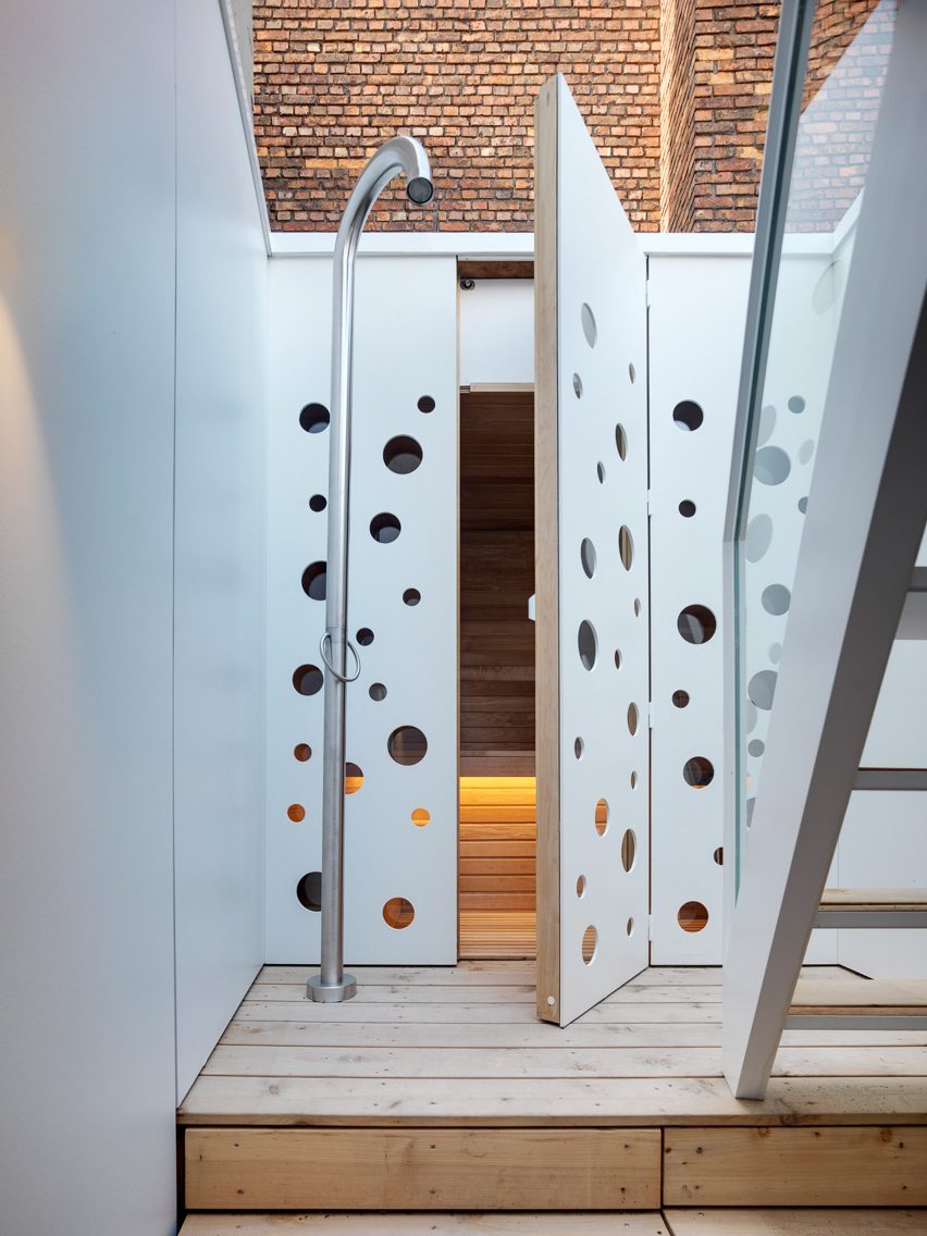 One Room Hotel by DMVA