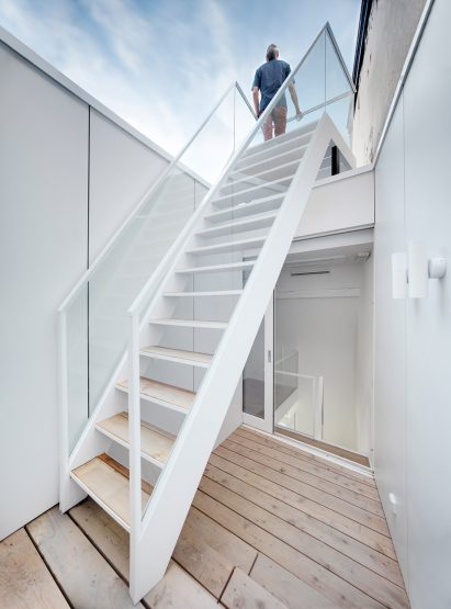 One Room Hotel by DMVA