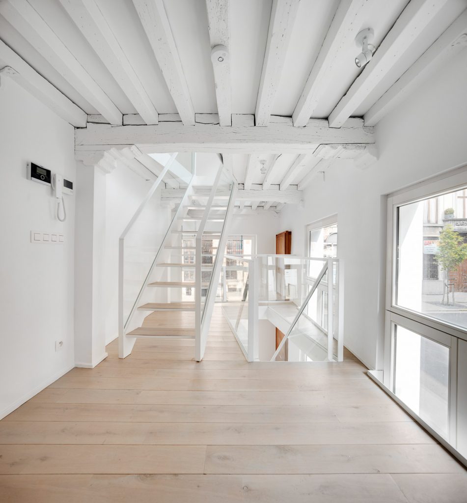 One Room Hotel by DMVA