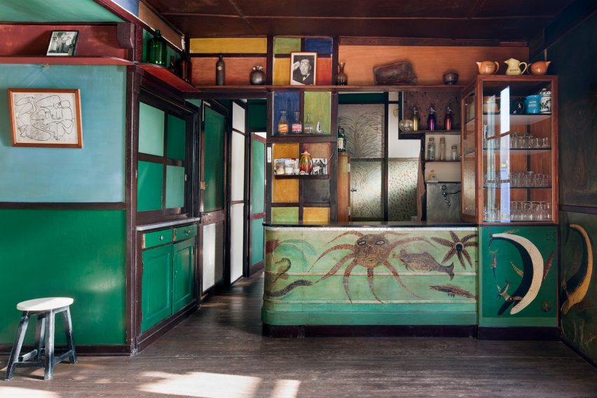 Eileen Gray's modernist E-1027 villa revealed in photographs by Manuel Bougot